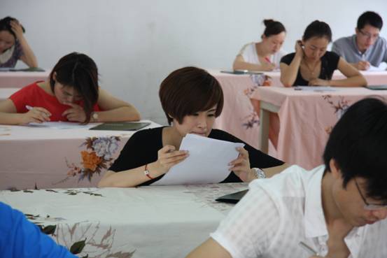 点击新窗口打开大图